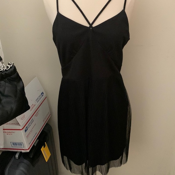 Miami Dress 🌟 - Picture 1 of 2